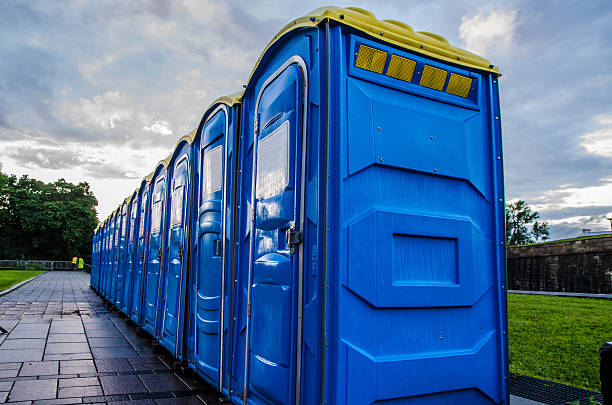 Best Luxury portable toilet rental  in Sullivan, IL